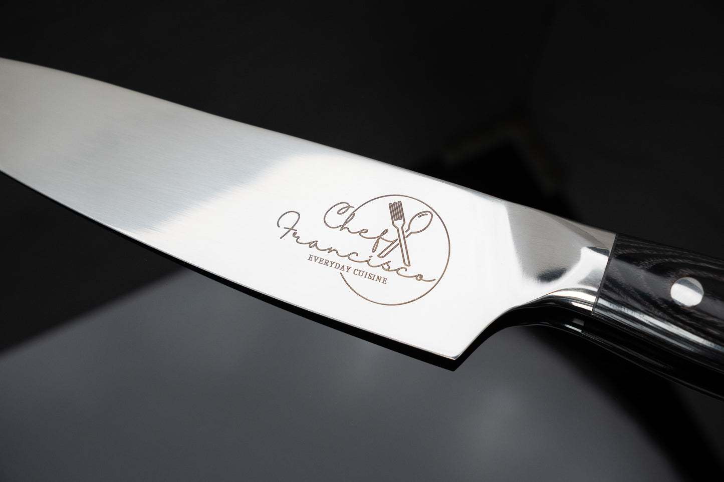 Customized 8 Inch High Carbon Stainless Steel Chef's Knife